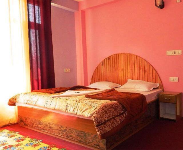 Kingston Hotel